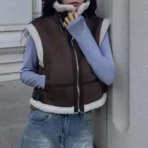 여성 인조 무스탕조끼 하이넥 버클 잠금 집업 퍼베스트