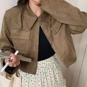 여성 데이트룩 오피스룩 모임룩 스웨이드 크롭 자켓