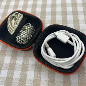 백인백 USB 이어폰 미니 파우치 이어폰파우치 USB파우치 초미니파우치 충전기파우치