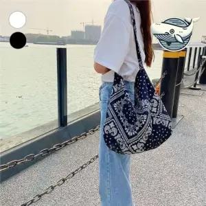 세련된 페이즐리 패턴 크로스 숄더백 다용도 캔버스백 반다나백 페이즐리백 쇼퍼백