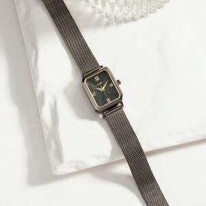 [로이드]1층 동아수성 어썸스퀘어 뉴컬러 카키 여성 메쉬 시계 LL2G22915XKK