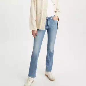 [리바이스]리바이스 여성 724 하이라이즈 스트레이트진 18883-0209