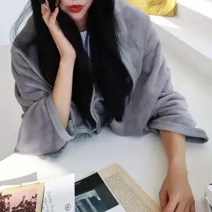 똑딱이 망토담요 그레이 입는담요 똑딱이담요 두꺼운 밍크담요 극세사 무