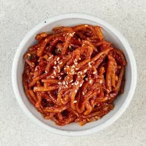 국내가공 쫄깃하고 촉촉한 진미채무침 400g 1팩 오징어실채 명엽채 오징어