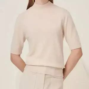 제이제이지고트 하프 슬리브 캐시미어 풀오버 니트GNBA1POJ1 1028073