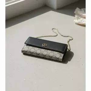 구찌 GG 마몽 바이컬러 체인 지갑 숄더백 미니백 546585 AAE5E 1069