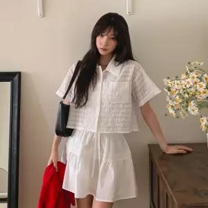 [신세계라이브쇼핑][옷자락] 여자 스모크 밴딩 크롭 나시 링클 반팔 셔츠 세트