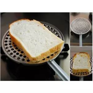 바삭한 토스트 쥐포 오징어 타공 직화팬 불판 와플 생선구이 미니팬 고구마굽기