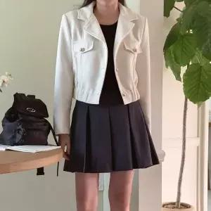 여자 단추 금색 덤블 탱크 카라넥 자켓