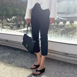 [미아마스빈]엘라 슬릿 카프리 팬츠