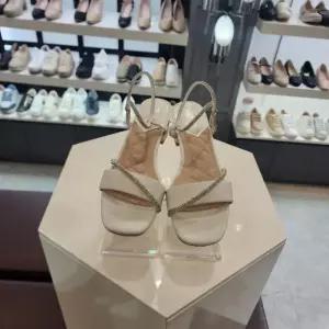 [엘칸토]엘칸토 HC10 여성4cm투웨이샌들화이트 LCWW21U42610 (49042499)