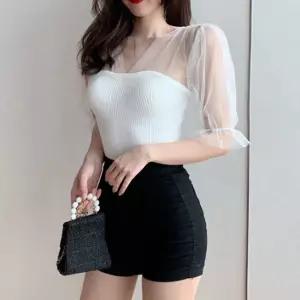 여름 여성 이쁜 데이트룩 반팔 니트 시스루 티셔츠라운드 카라 브이넥 팔티 나시 민소매