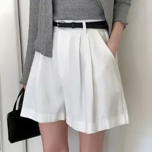 [코코블랑] 하우저 뒷밴딩 핀턱 하프 슬랙스(벨트set)