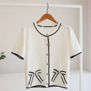 [잇수다] 팔레츠 리본 포켓 라인배색 라운드 반팔 니트 가디건