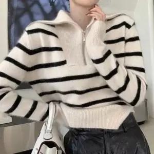 [SBD] 집업 줄무늬 폴라티 디자인 카라 터틀넥 패션루키골지