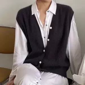 여성 니트 베스트 브이넥 단추 조끼 레이어드 루즈핏 4색