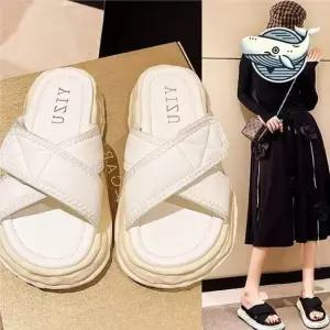 간편한 여성 통굽 샌들 데일리 사무실 슬리퍼 털 키높이 통굽 겨울 사무실