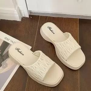 여성 통굽 발편한 쿠션 좋은 슬리퍼 실내화 베이지 사무실슬리퍼 키높이슬리퍼