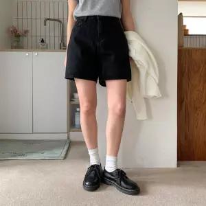 여자 A라인 흑청 데님 반바지