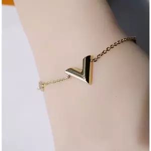 [LOUIS VUITTON]루이비통 에센셜 V 여성 팔찌 122608450