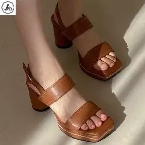 [애슬릿] 통굽 샌들 발편한 스트랩 키높이 가보시 여름 힐 7cm