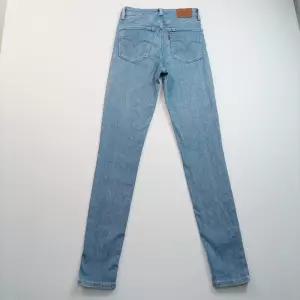 리바이스 청바지 사이즈23 스키니진 연청 스판 데님