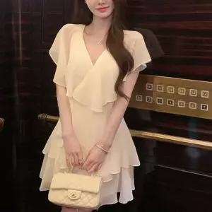 [아리엘스타일]프릴레이어드 여리핏 쉬폰원피스 클레치원피스