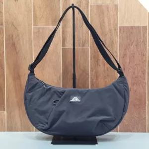 그레고리 남녀 공용 숄더백 블랙 화이트 가벼운 나일론 발수코팅 UD6