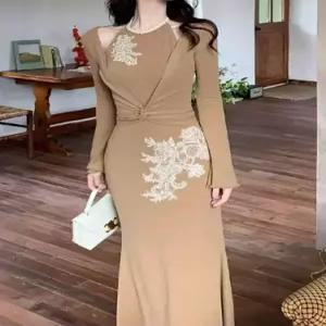 여성용 니트 원피스 투피스 레이어드 올가을 롱스커트 머메이드 휴가 긴팔 레이스 스포M3