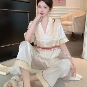 커플 봄가을 세트 MN 냉장고 실내복 잠옷세트 파자마 럭셔리 쓰리피스 라이트 OOTD3