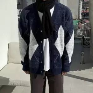 [피팅남]남자 프릴 오버핏 겨울 모헤어 앙고라 아가일 가디건