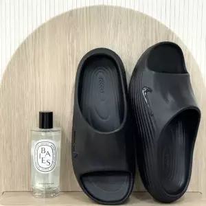 [나이키] 리액트X 리주버네이트 남성 슬라이드 슬리퍼 HV4479-001