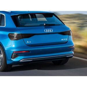 2017-2021 아우디 A3 세단/컨버터블 - 접착식 백과 호환되는 블랙아웃 스모크의 비닐 테일 라이트 프리 컷 필름 틴트 커버 키트