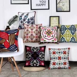 북유럽 명품 로고 쿠션 고급 해외 수입 인테리어쿠션 거실 소파 침실 럭셔