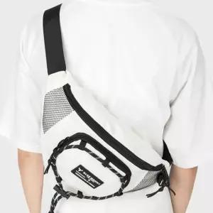등산 캐주얼 힙색 남자 여성 허리가방 블랙