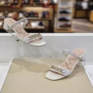 탠디 여성 체인 장식 5cm 투웨이 뮬 샌들 124031RY_EJK