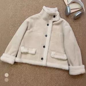 KARRA 버튼카라퍼무스탕자켓_A5W0956