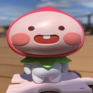 완성품 카카오프렌즈 스토우베리 리틀 어피치 피규어