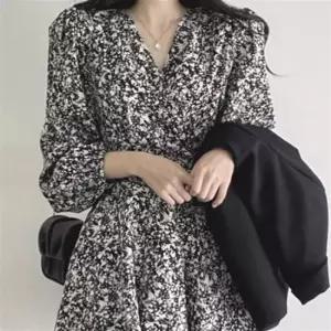 여성 플라워 미니 플레어 랩원피스 로맨틱 데일리룩 플라워랩원피스 룩 플레어원