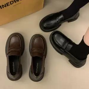 [오늘출발] 메르나뛰 자체제작 심플 민자 부드럽고 발편한 통굽 로퍼 키높이 청키 여성 단화 ME601