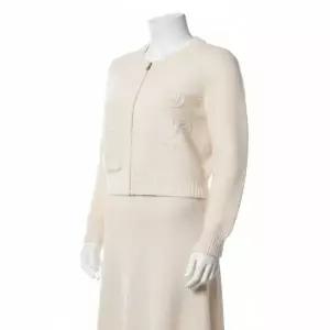 ROEM 플라워 디테일 집업 가디건_RMCKG23YT3_IVORY 619881