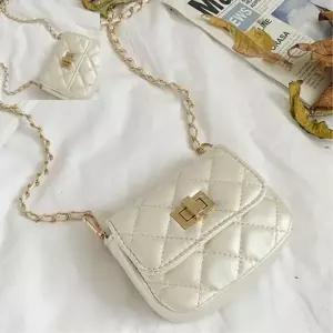 ( )미니 체인 크로스백 화이트 여성크로스가방 여성데일리백 여성캐쥬얼크로스백 여자핸드백