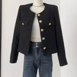 [SBD] 숏재킷 버튼 노카라 가을 봄 자켓 하객룩 금장 트위드