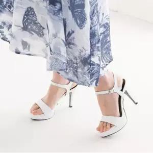 국내제작 뱀피 가보시 발등 스트랩 킬힐 샌들힐Y 여성구두