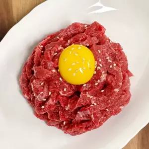 [다농이네]한우 1+ 육회300g (세절, 소스포함)