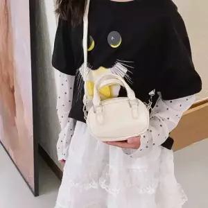 천진반 여성용 봄 데일리룩 가방 미니백 슬림핏 트렌드 솔리드 겸 크로스백 KUK1