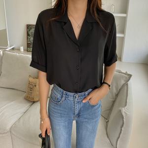 [시크릿라벨]  롤업카라넥반팔블라우스