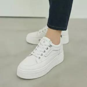 스티치 밴딩끈 통굽 키높이 스니커즈 6cm