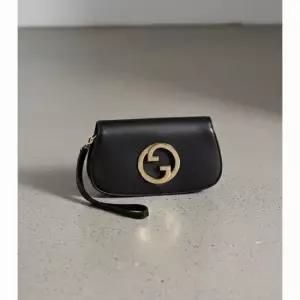 구찌 MUST IT_ GUCCI 블론디 GG 미니 클러치백 블랙 698630