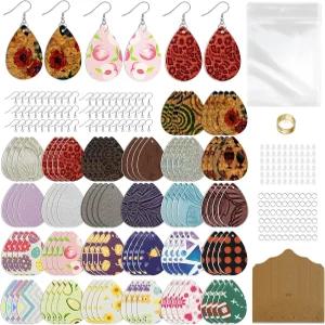 AUXSEEM 401개 가짜 가죽 귀걸이 제작 키트 120개의 무작위 양면 눈물방울 프리컷 조각 후크 점프 링